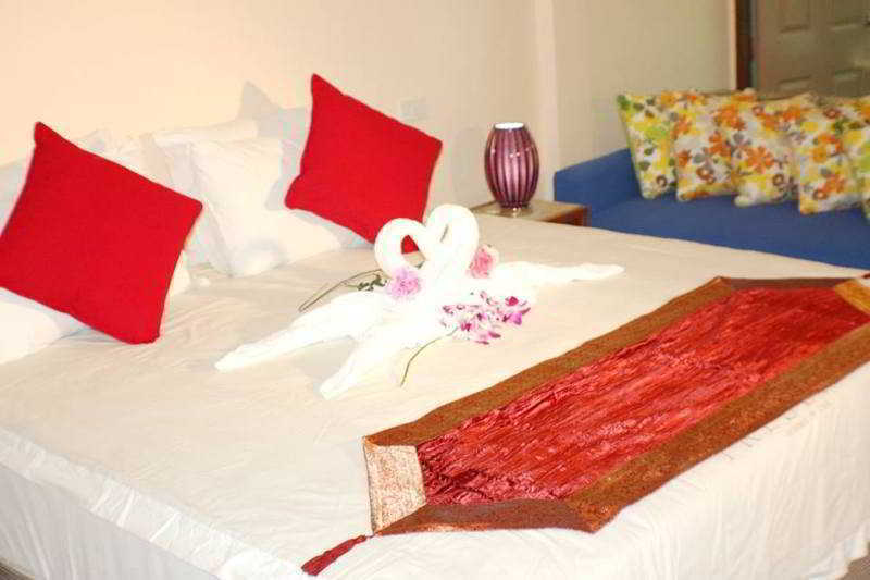Goldsea Beach Patong Exteriör bild